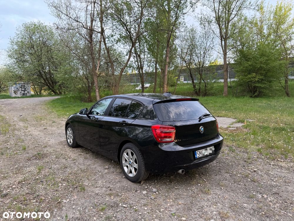 BMW Seria 1 116d DPF - 6