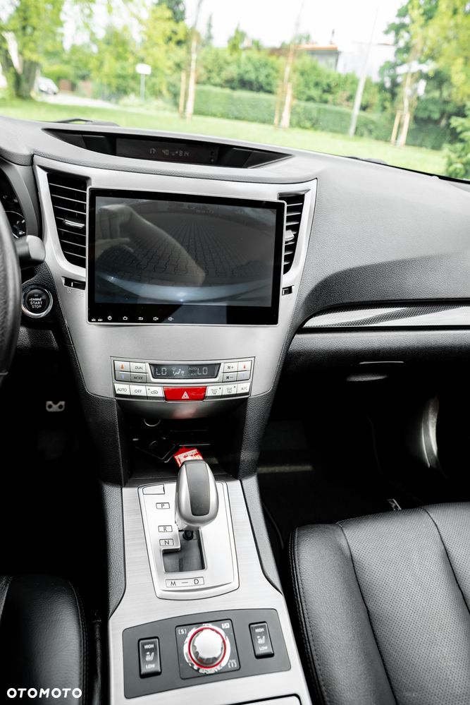 Subaru Legacy 2.5i GT - 37