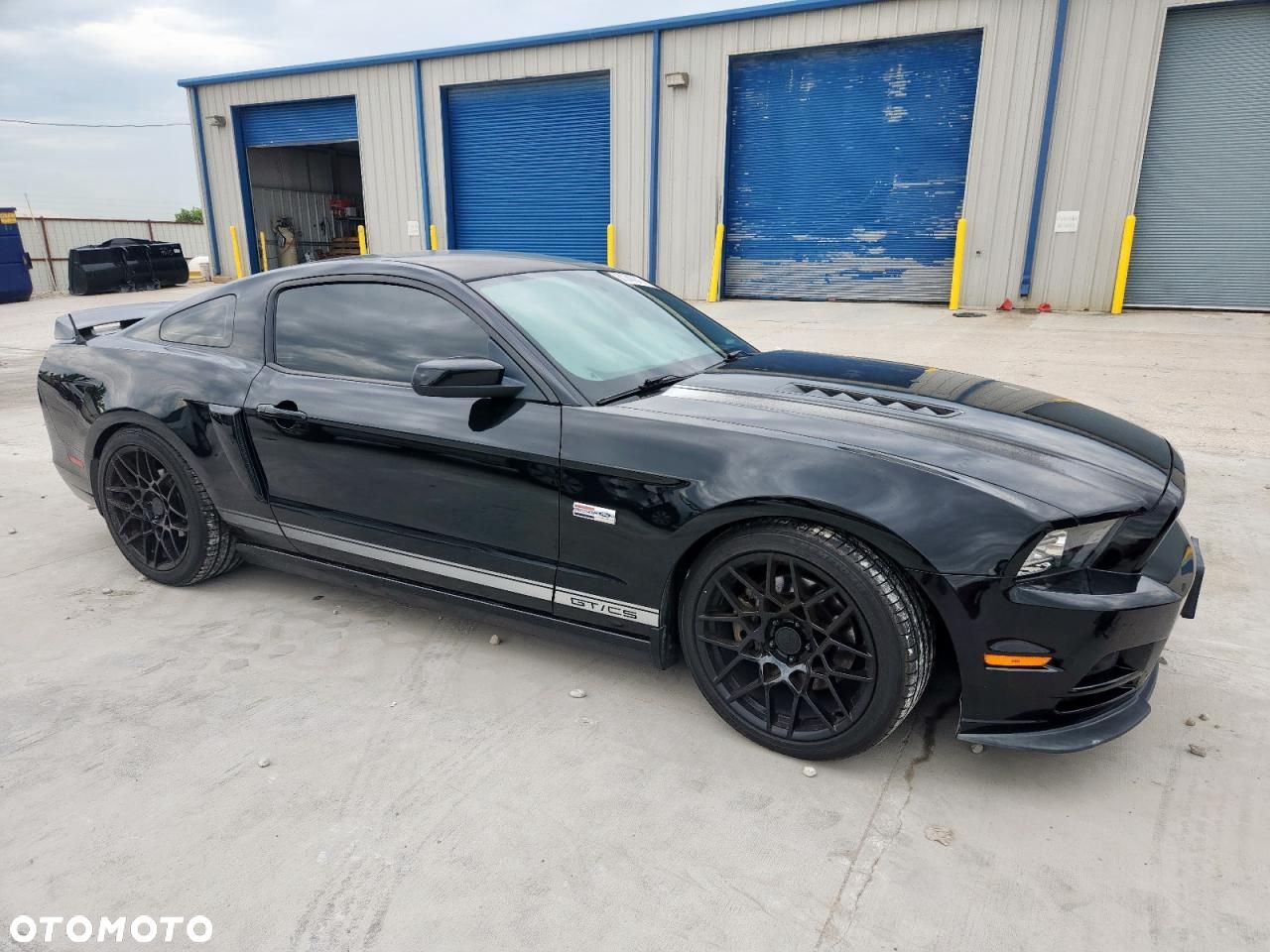 Ford Mustang - 1