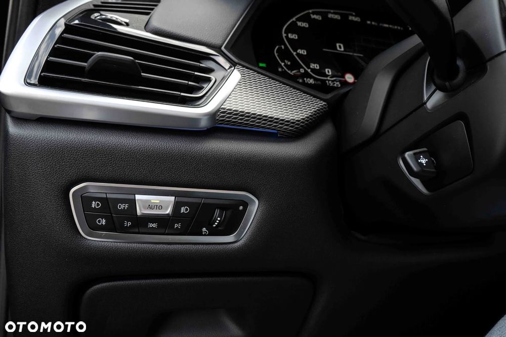 BMW X6 M50i - 27