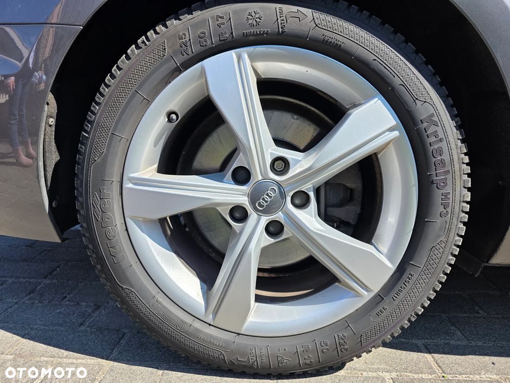 Audi A4 Avant 40 TDI S tronic sport - 13