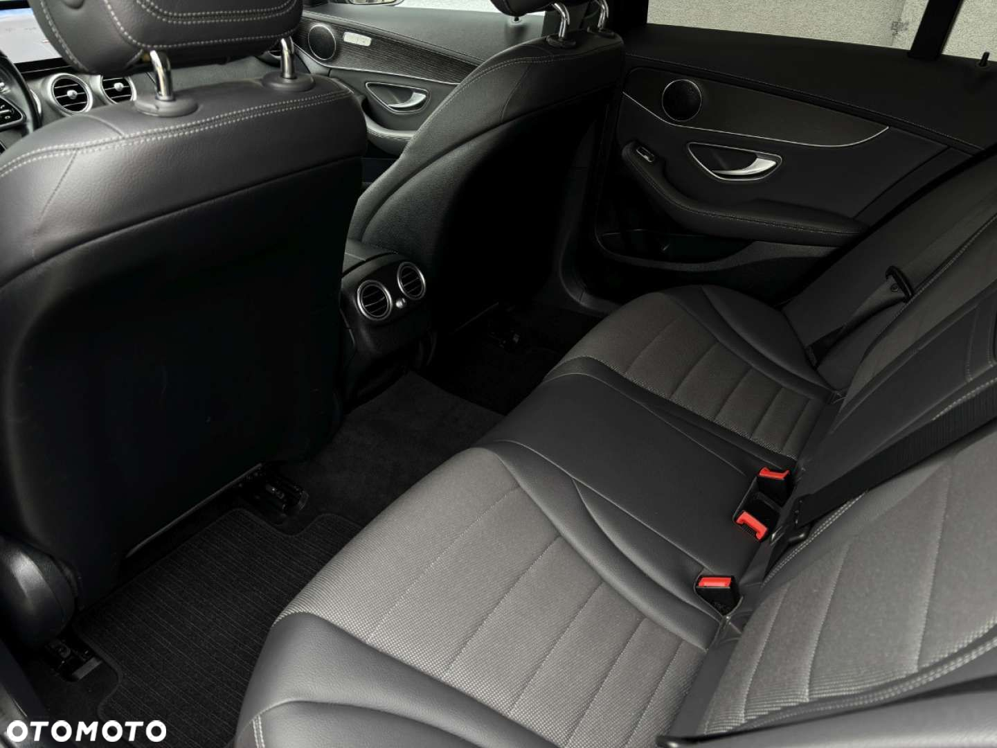 Mercedes-Benz Klasa C 220 d T 9G-TRONIC Avantgarde - 31