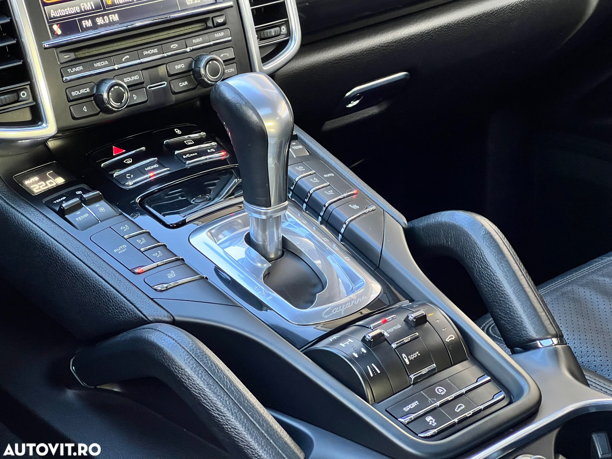 Porsche Cayenne - 11