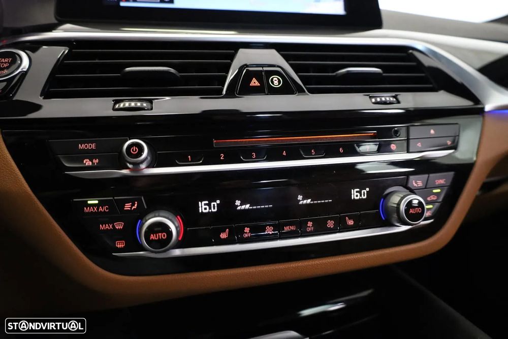 BMW 520 d xDrive Aut. Luxury Line - 31