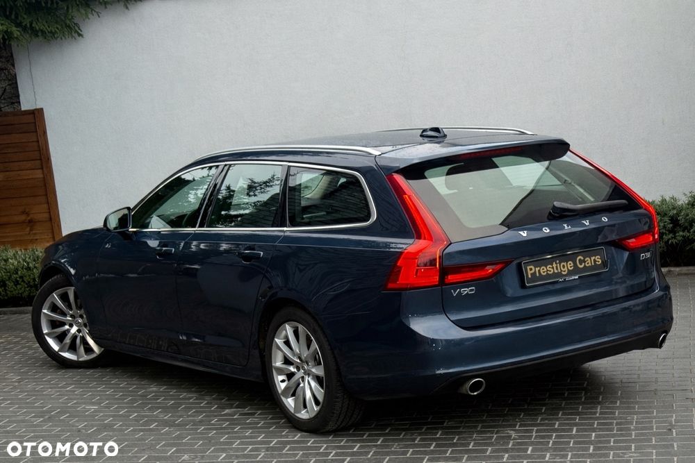 Volvo V90 D3 AWD Geartronic Momentum - 22