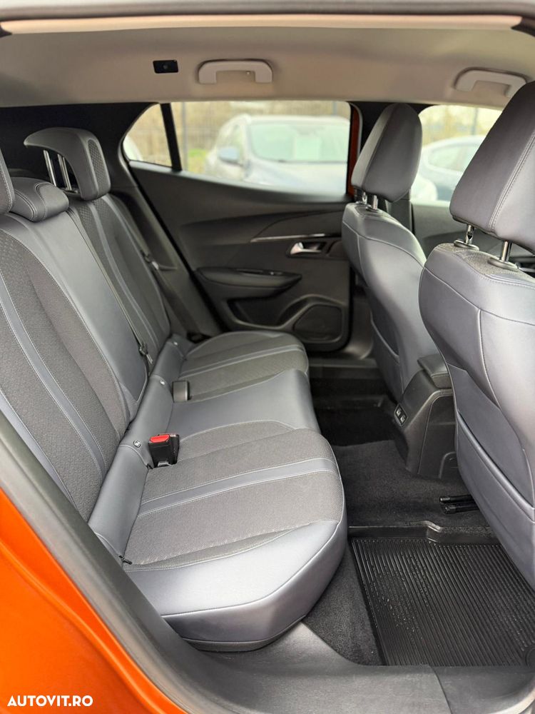 Peugeot 2008 1.2 PureTech EAT8 STT Allure Pack - 11