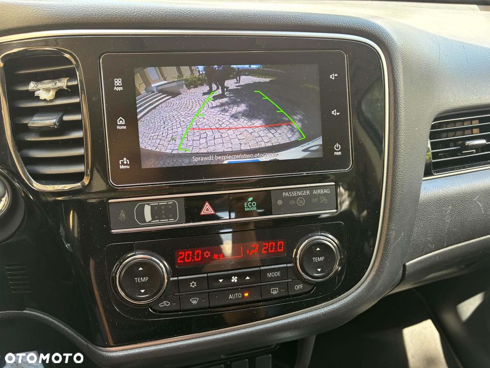 Mitsubishi Outlander - 14