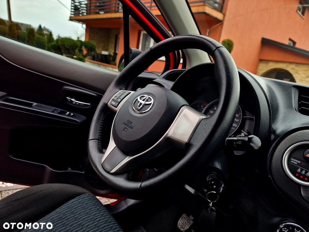 Toyota Yaris 1.4 D-4D Luna EU5 - 13