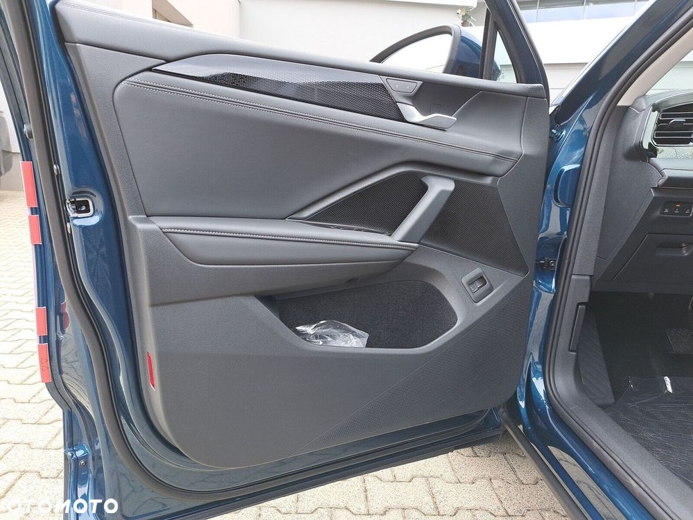 Volkswagen Tiguan - 11