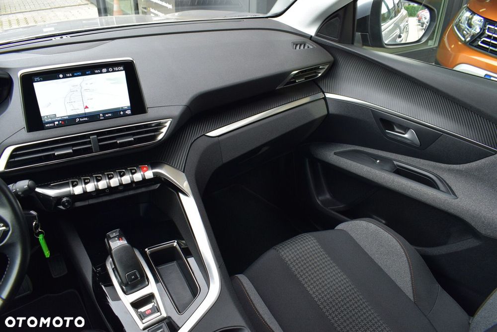 Peugeot 3008 1.5 BlueHDi Active S&S EAT8 - 15