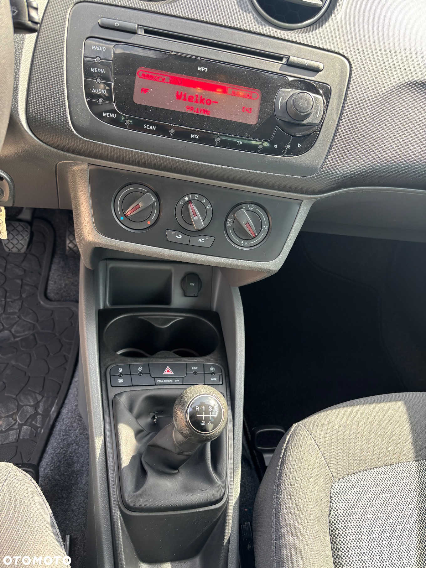 Seat Ibiza 1.4 16V Comfort Edition - 18