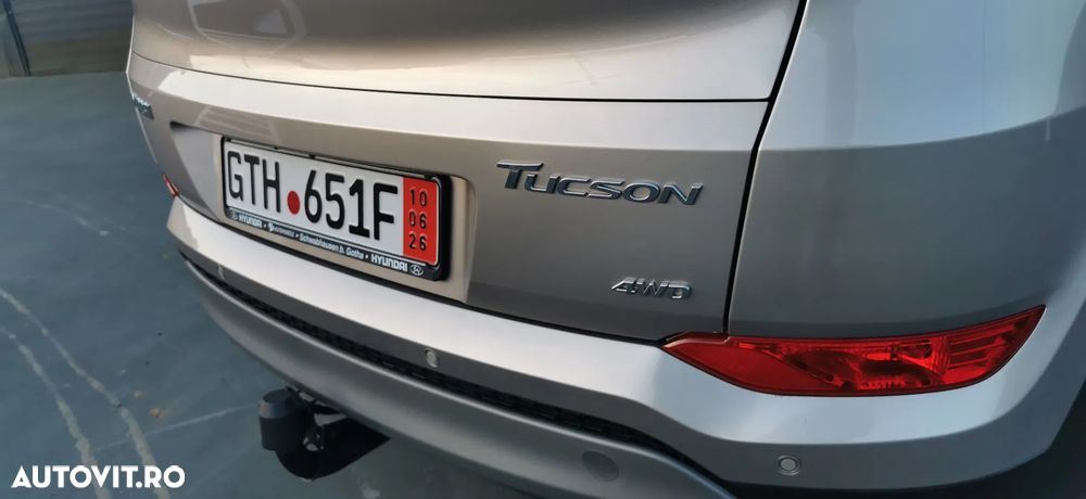 Hyundai Tucson 2.0 CRDI 4WD Automatik Premium - 26