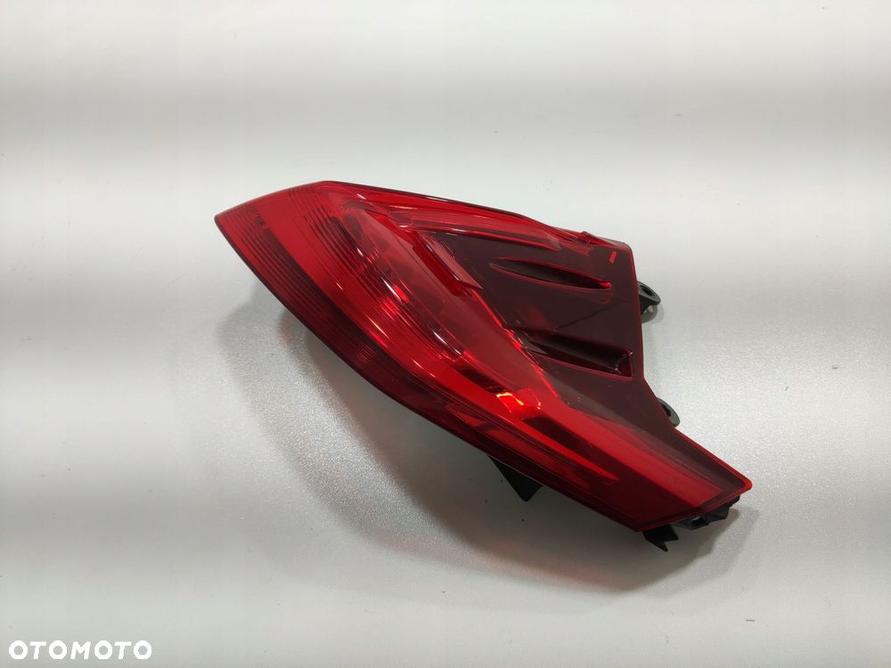 lampa lewa lewy tył tylna peugeot metropolis rs 400 2013-2018 - 3