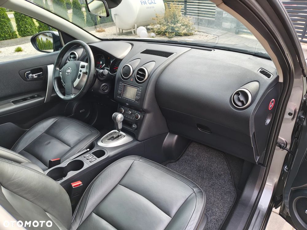 Nissan Qashqai 2.0 4 x 4 CVT 360 - 22
