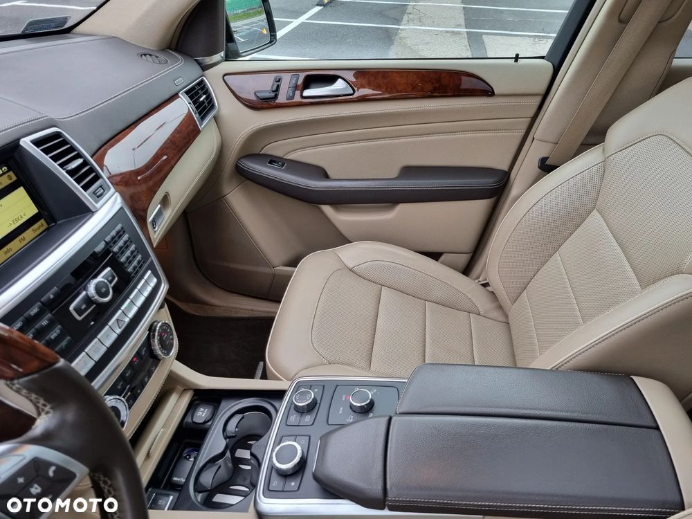 Mercedes-Benz ML - 18