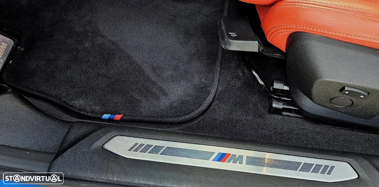 BMW 116 d Pack Desportivo M Auto - 29