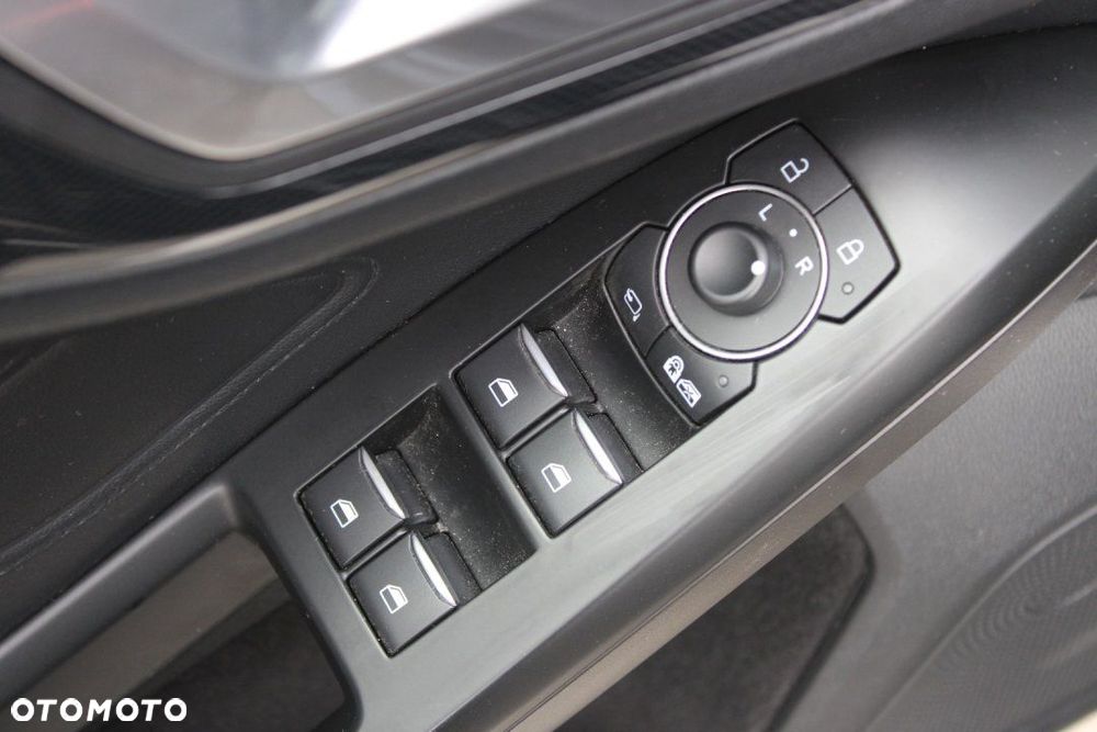 Ford Focus - 23