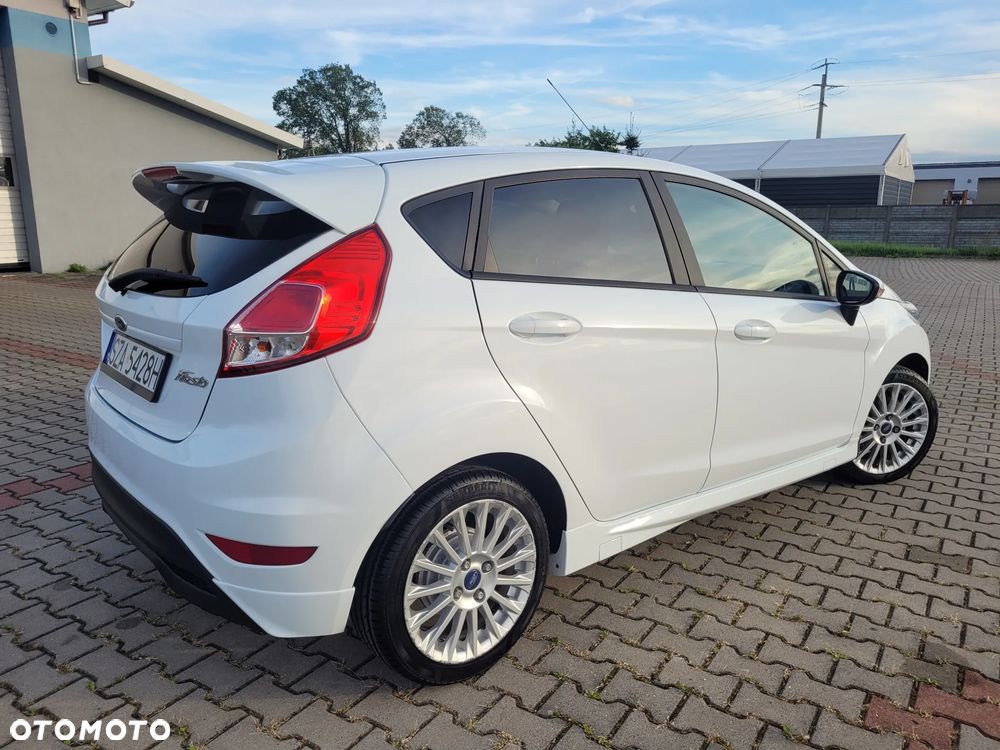 Ford Fiesta - 34