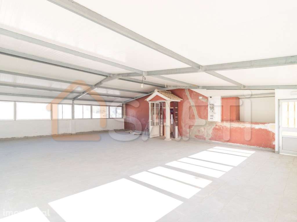 Espaço para comercido - Grande imagem: 2/14