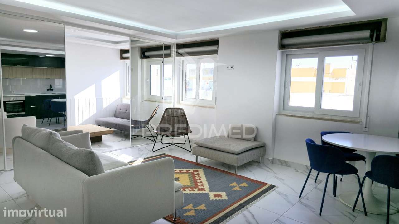 Fabulosa Penthouse T2 c/ Vista Deslumbrante para o Rio Arade - Grande imagem: 2/34