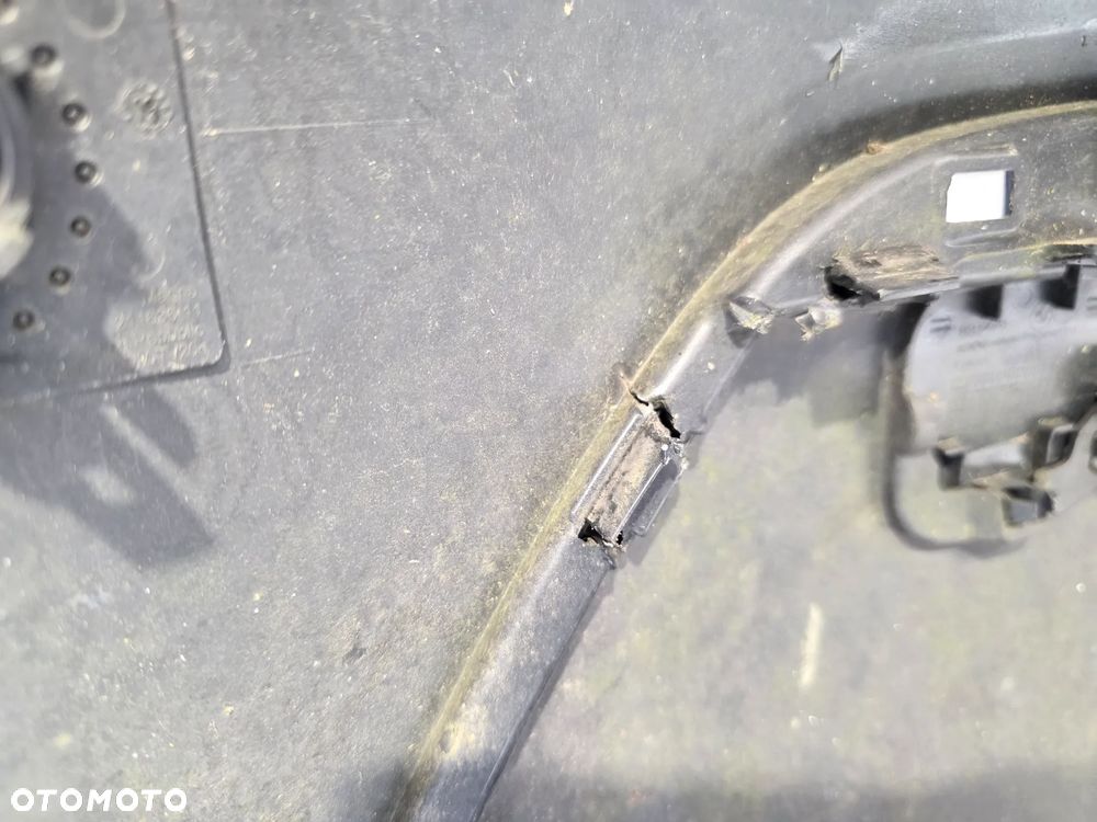 BMW 1 F40 19- M-PAKIET ZDERZAK TYLNY TYLNI TYŁ NA 4xPDC KOLOR CZARNY METALIK NR 51128070949 + 51128070950 NR AUKCJI NZ1935 - 31