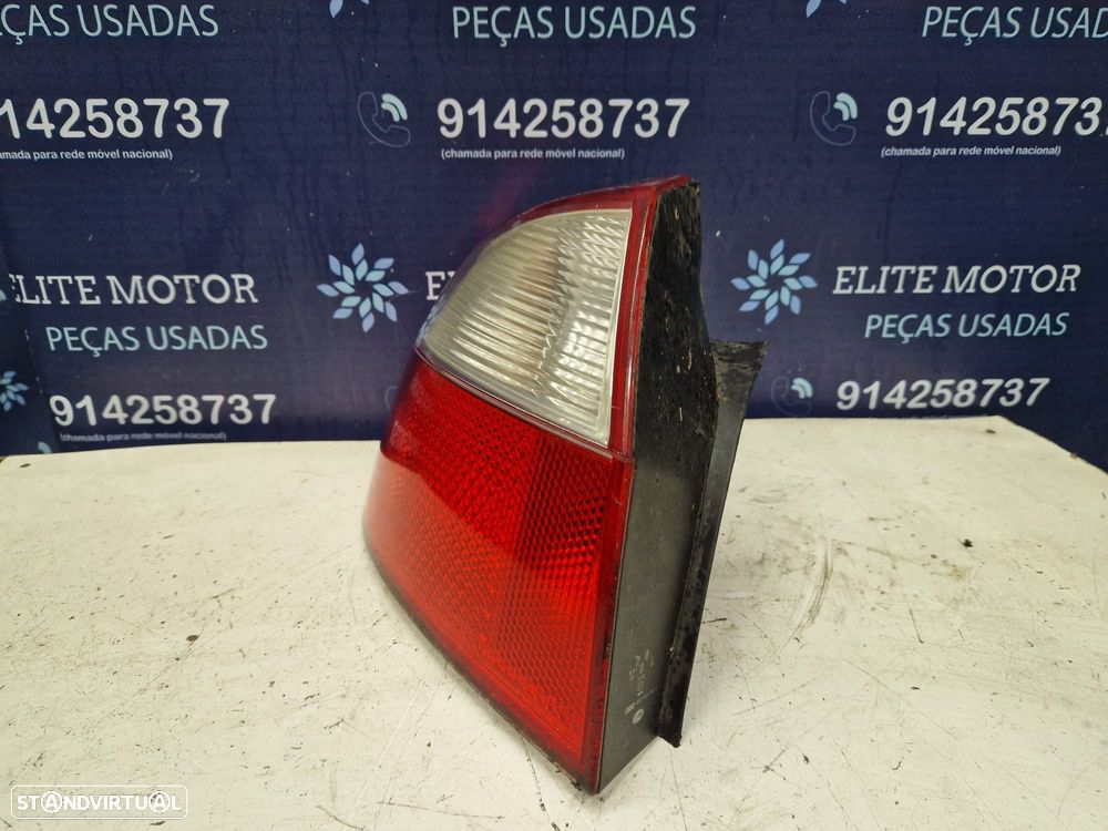 Farolins usados AUDI A4 B6 SEDAN CARRO farolim - 2