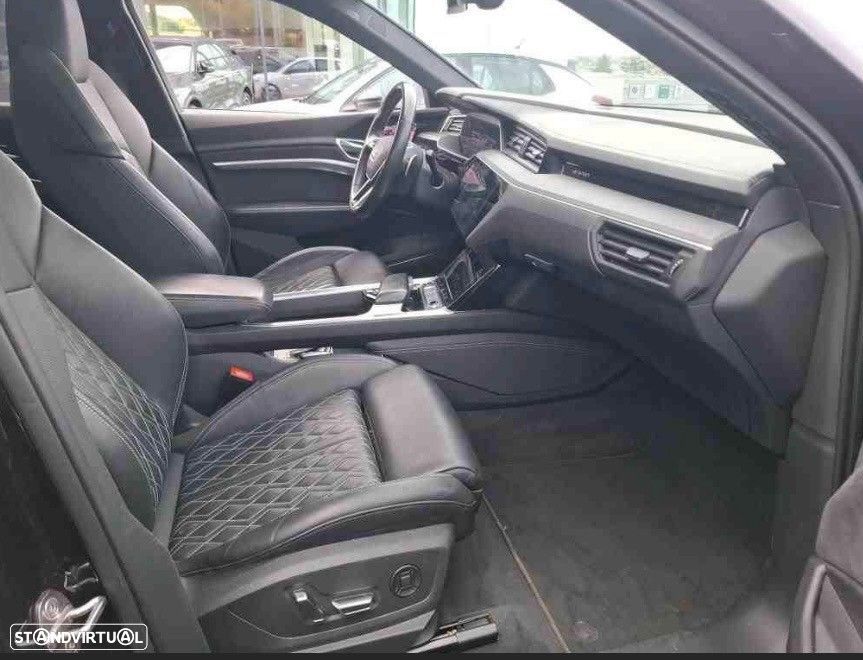 Audi e-tron Sportback S quattro - 13