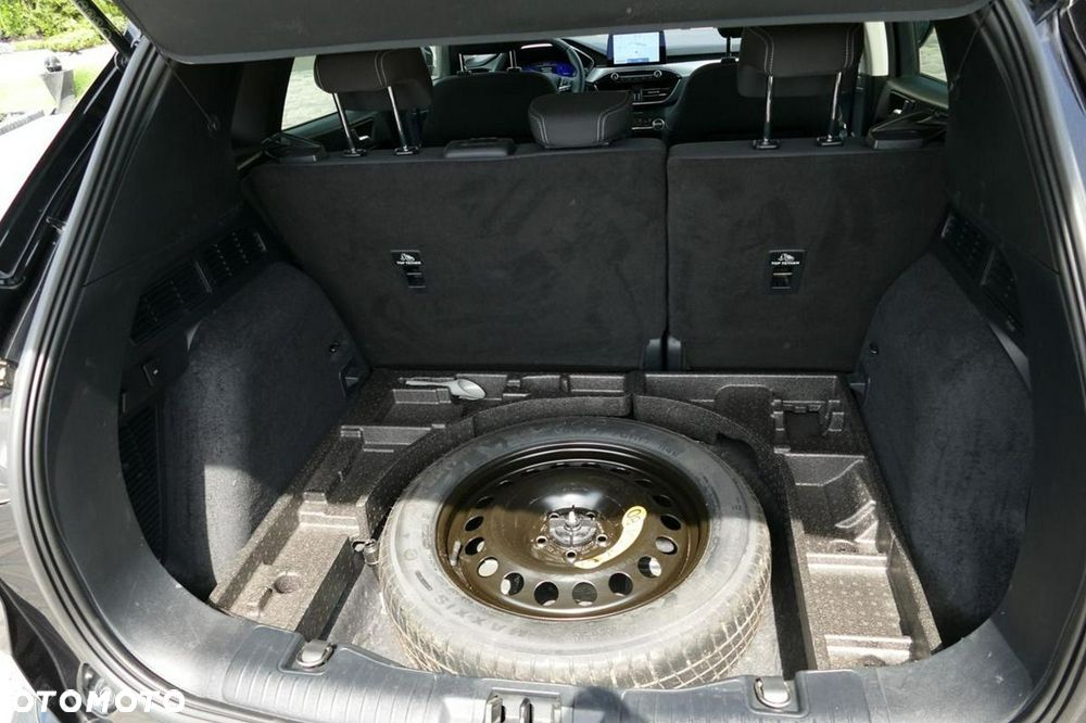 Ford Kuga - 37