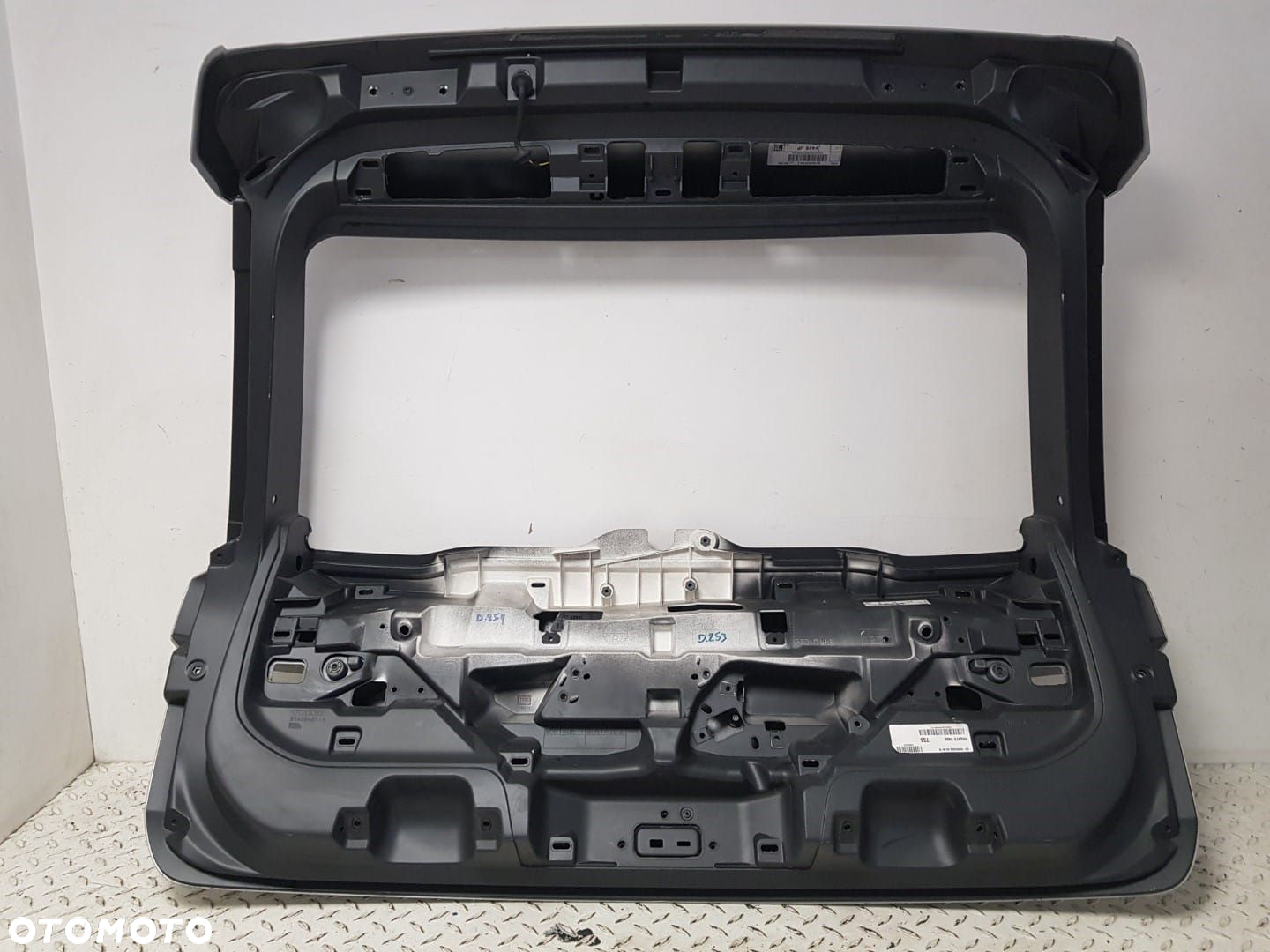 ŁADNA KLAPA BAGAŻNIKA TYŁ TYLNA VOLVO XC-60 XC60 II 2 17-25 31420451 KOLOR 735 - 7