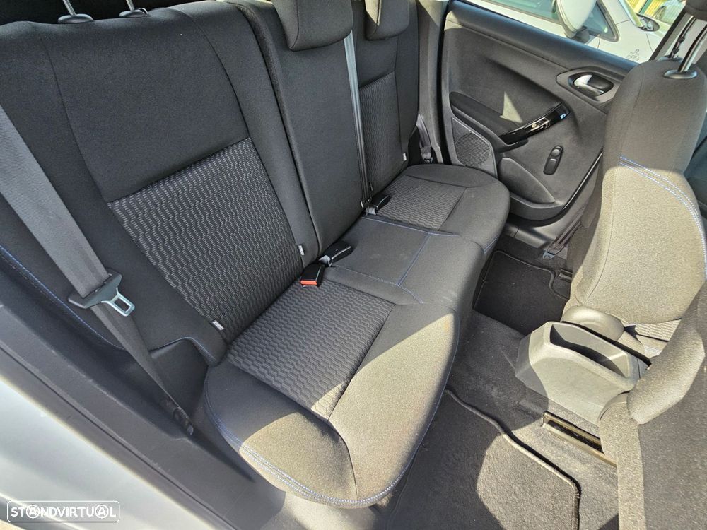Peugeot 208 1.2 PureTech Style - 25