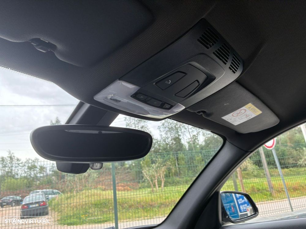 BMW 116 d Pack M - 26