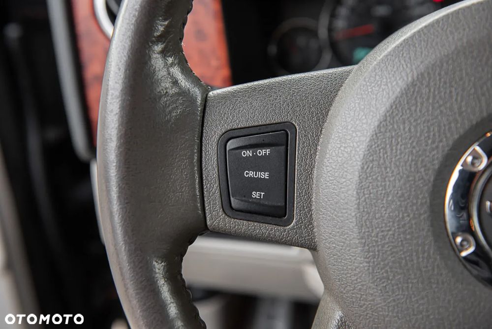 Jeep Commander 5.7 V8 HEMI Automatik Limited - 19