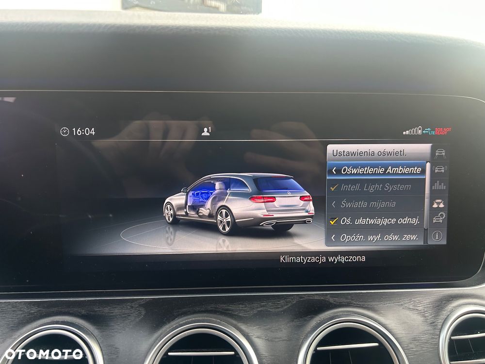 Mercedes-Benz Klasa E 220 d T 9G-TRONIC - 18