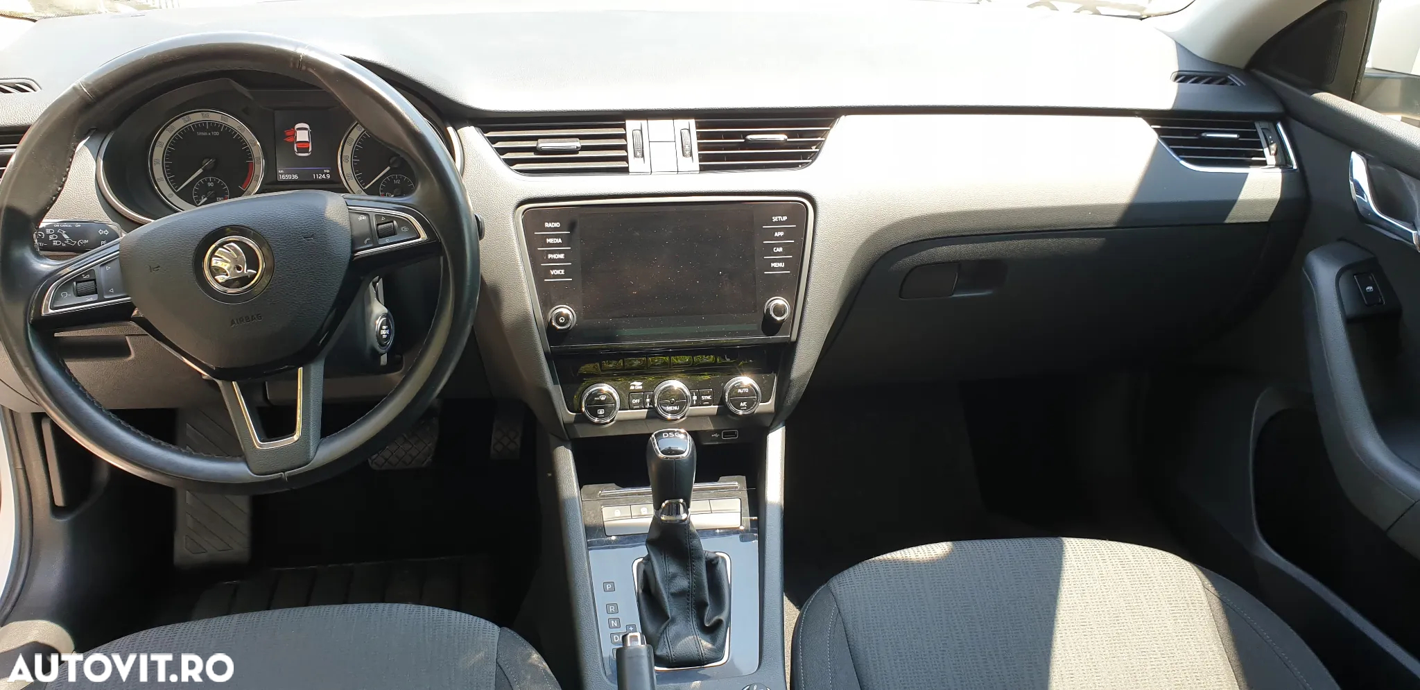 Skoda Octavia Combi Diesel 1.6 TDI DSG Style - 9