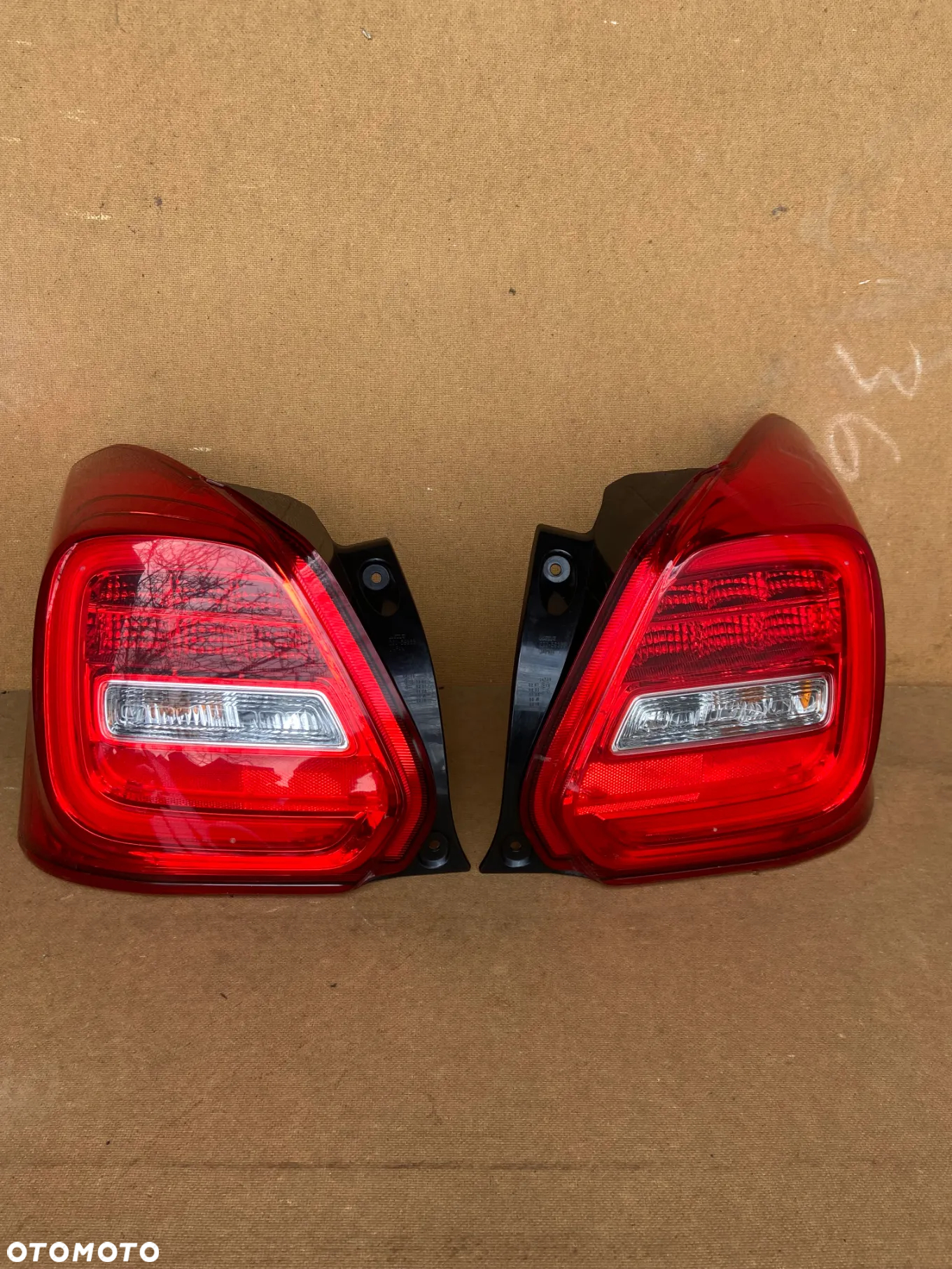 SUZUKI SWIFT 17- lampa lewy tył, ładna, europa. - 2