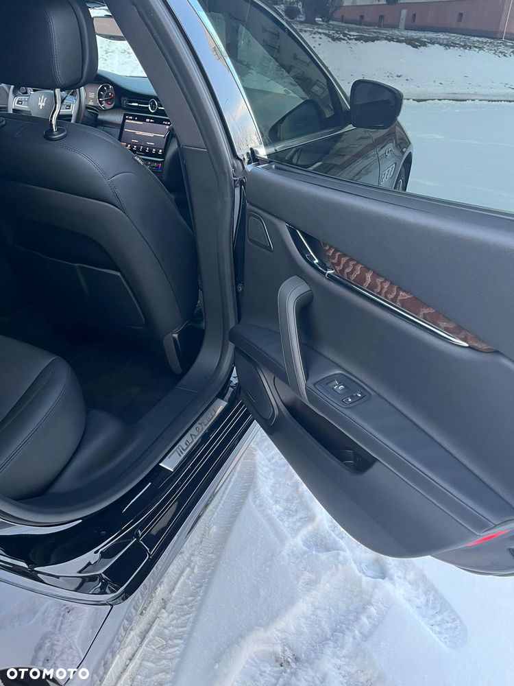 Maserati Quattroporte - 34