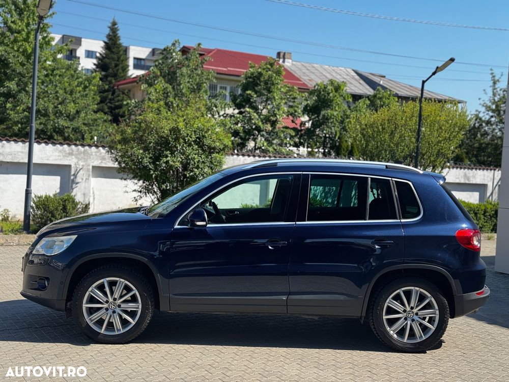 Volkswagen Tiguan - 5