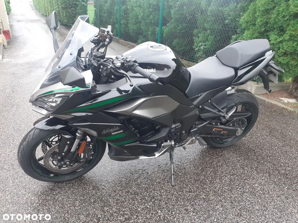 Kawasaki Ninja 1000 SX - 4