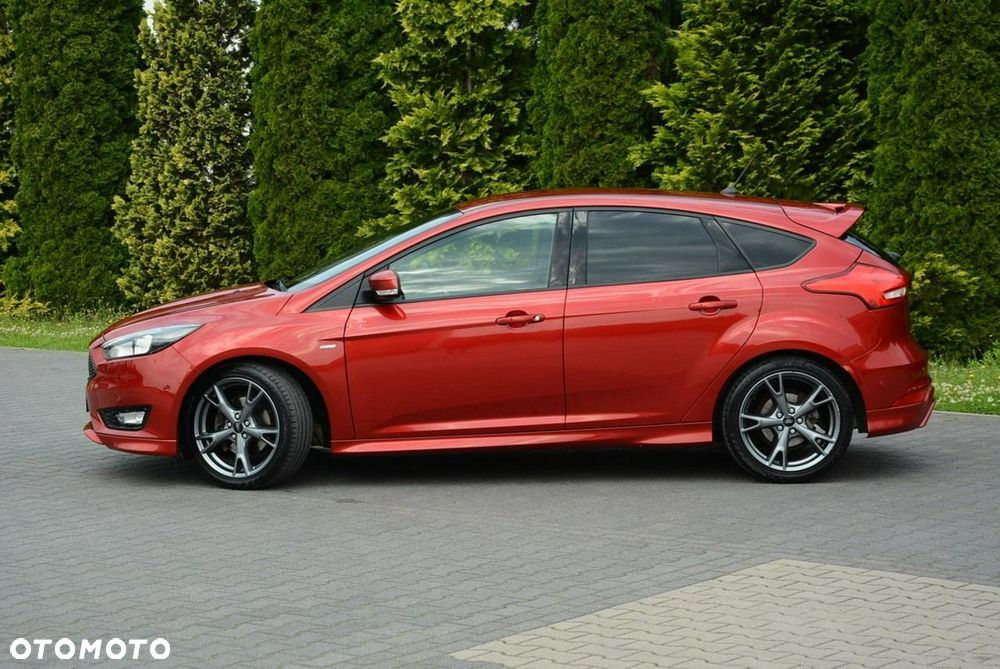 Ford Focus 1.5 EcoBoost STart-Stopp-System ST-LINE - 4