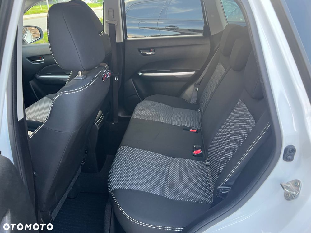 Suzuki Vitara 1.0 Boosterjet Premium 4WD - 25