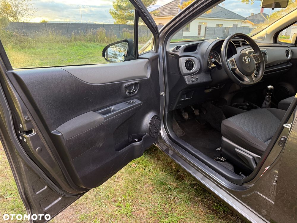 Toyota Yaris 1.33 VVT-i Cool - 11