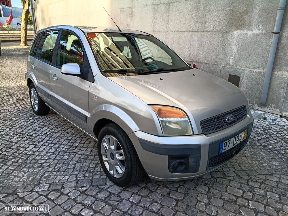 Ford Fusion 1.25 + - 2