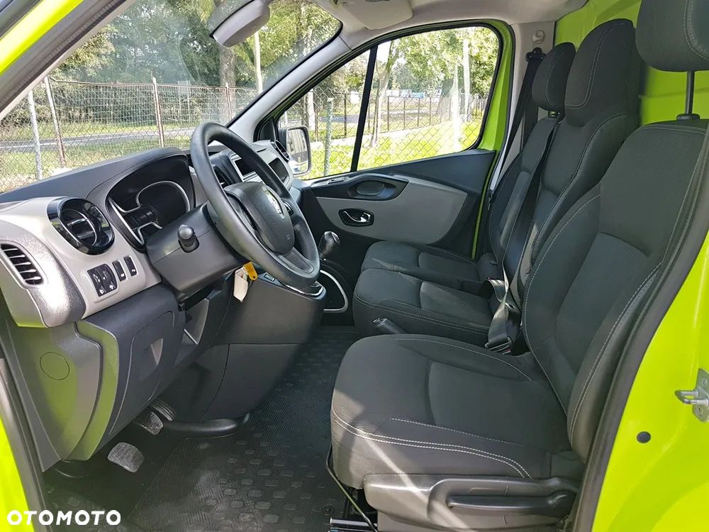 Renault TRAFIC - 19