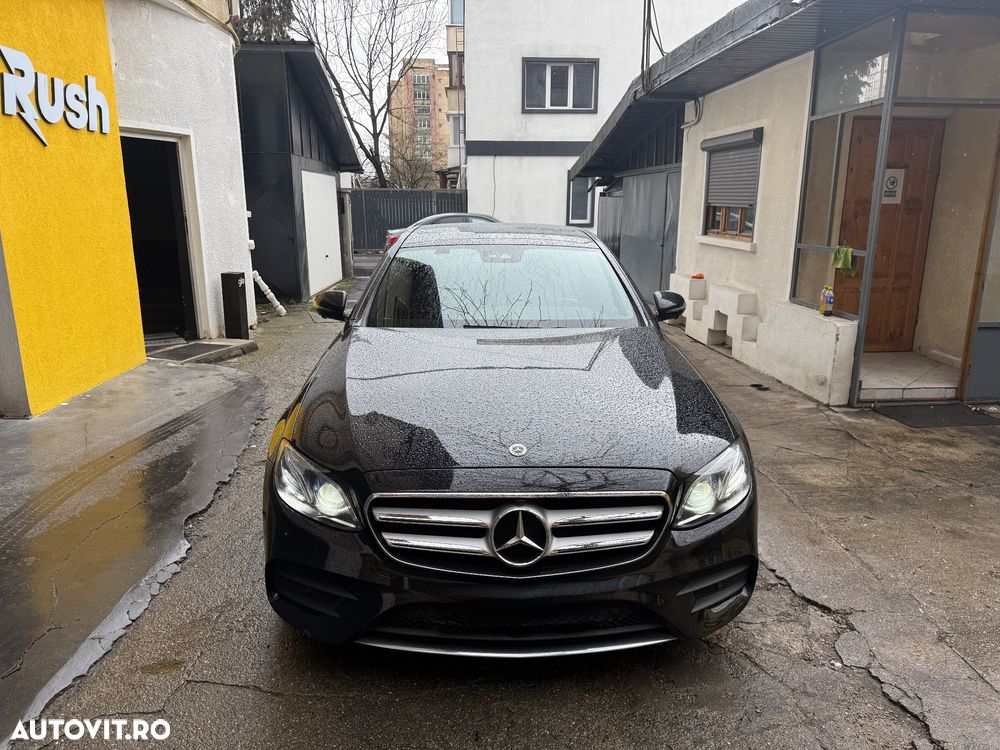 Mercedes-Benz E 220 d 4MATIC 9G-TRONIC AMG Line - 3