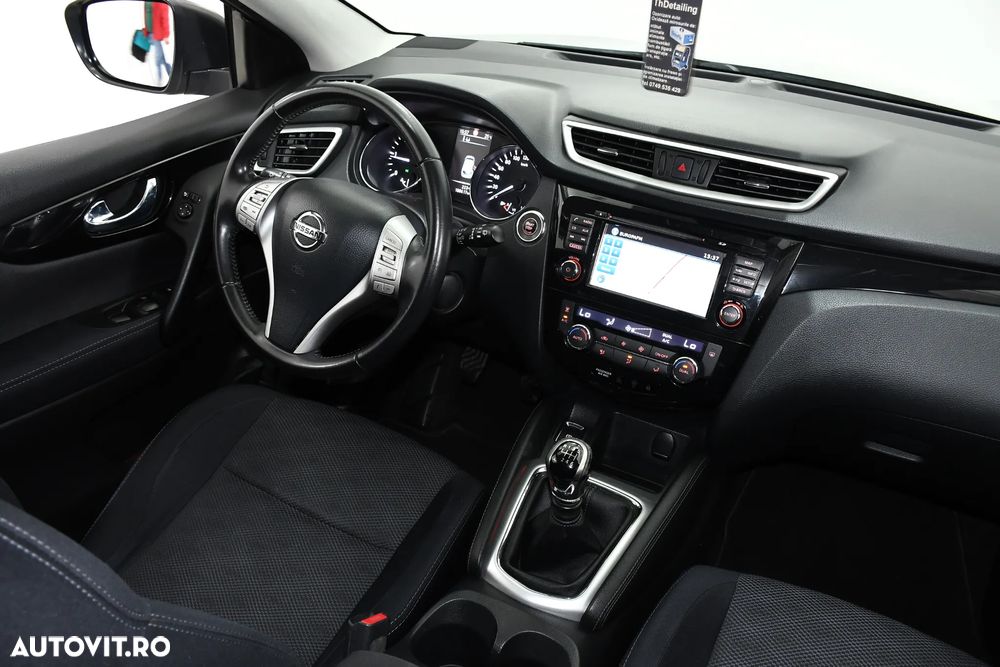 Nissan Qashqai 1.5 DCI N-Connecta - 4