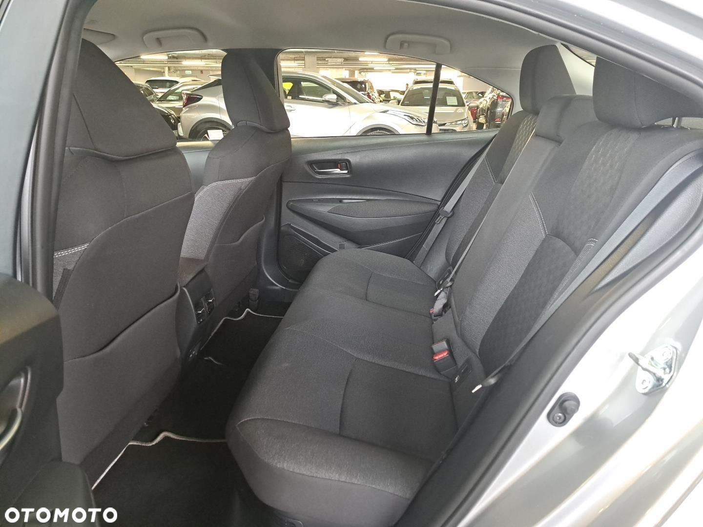 Toyota Corolla - 11