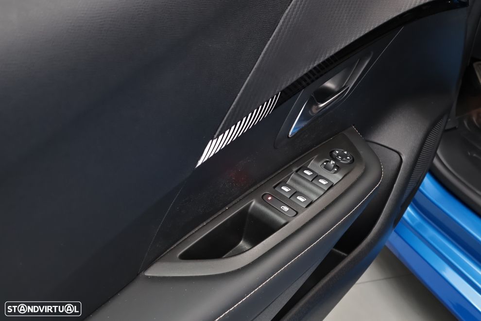 Peugeot 208 1.2 PureTech Allure - 23