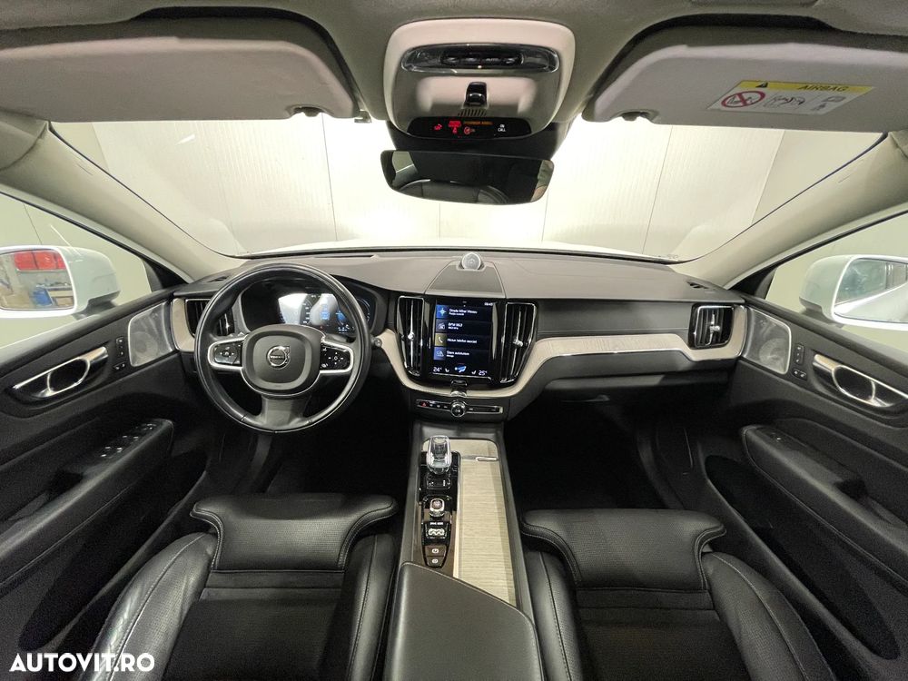 Volvo XC 60 Recharge T8 Twin Engine eAWD Inscription - 9