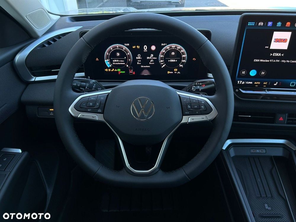 Volkswagen T-Roc - 13