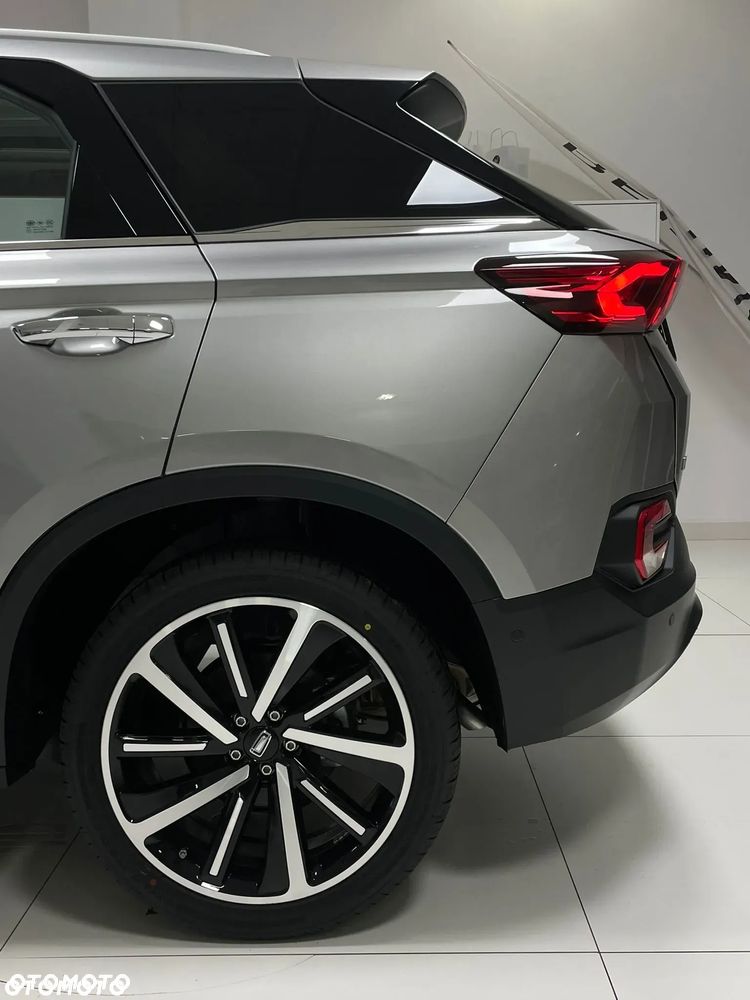 Bestune T77 1.5T Business DCT - 7